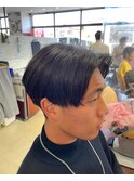 センターパートマッシュ