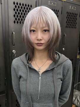 渋谷/ウルフカット レイヤー デザインカラー ルーツカラー   