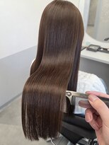 トッカ 茨木(tocca) 【tocca茨木 篠原】ピンピンにならない柔らかく自然な縮毛矯正