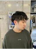 スパイラルパーマツーブロックハイライトスリークマッシュ