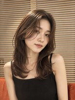 オアシスアヴェダ ザ・ペニンシュラ東京(OASIS AVEDA) 大人セミロングレイヤー・長め前髪・モカブラウン20代30代