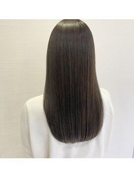 アンド ラ ブランシュ(&.La Blanche) 関塚お勧め【&.La Blanche のヘアエステ】暗髪の輝髪