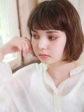 コム(com by neolive) ふんわり柔らかカール重ねボブ　3