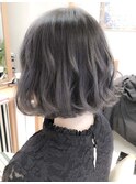 赤みゼロダークグレージュ/ダークアッシュ　ブリーチカラーボブ