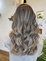 ソンリエ(SONRiE)&nbsp;ベージュバレイヤージュカラー