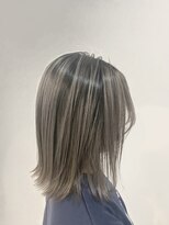 ライリー(riley)&nbsp;rileyシャドールーツ×モノトーンベージュ