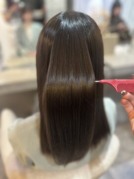 ラビス 浦和(Lovis) 魅力倍増カール/セミディ/シアーカラー/ダークアッシュ/姫カット