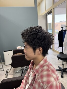 イコール(equal) ツイストスパイキーショート