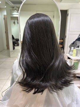 フォルテ ティアラ 横浜店(FORTE TIARA) オリーブベージュ前髪レイヤーカットイメチェンこなれミディヘア