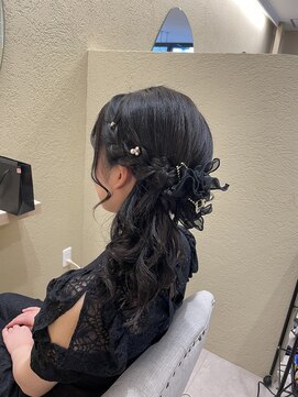 ランリ 名古屋名駅(ranri) サイドポニーアレンジ