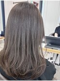 ミディアムレイヤースタイル