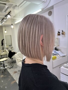 ウネルマ(unelma) ハイトーンボブ