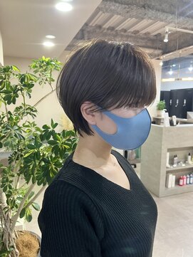 フラッグ ヘアー 天神西通り店(Flag HAIR) 耳かけショート