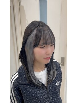 インナーカラーホワイトシルバー(フェイスフレーミング)