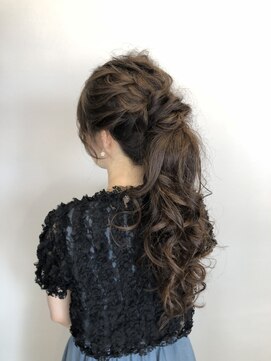 アヤナ バイ アヤラ(ayana by ayala) 【ayana by ayala 浦安 美容室ゆるふわポニー