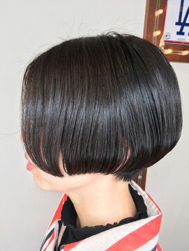 ブラット(brat) ショートボブ
