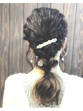 ヘアールームキュー(HAIR ROOM quu+) 大人可愛い♪編みおろしヘア