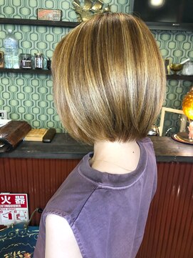 ロイ プラスアティック(roi ＋attic) 谷町六丁目異空間美容室◆毛髪診断士◆髪質改善◆似合わせカット