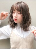 透明感グレージュ