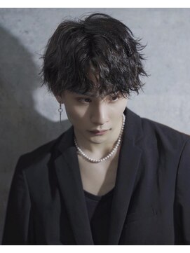 シン(syn) 波打ちコンマバング