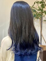 アクアオモテサンドウ(ACQUA omotesando)&nbsp;△ブリーチあり裾カラーブルー黒髪ロングストレート