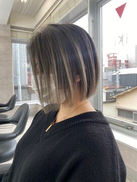 イキ 表参道(iki omotesando) モード/無造作ウェーブ/大人ガーリー[表参道駅]