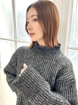 アイユー(ii+U) 大人ボブ 外ハネボブ ベージュカラー