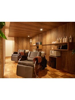 【六地蔵】本物志向の大人女性も納得の仕上がり♪抜け感のある女性の上質なスタイルを提案♪