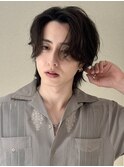 メンズヘアキメすぎない束感センターパートナチュラルミディアム