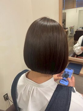 フーチー クーチー アマティー 豊中店(FUCHI KUCHI amati) 髪質改善美ツヤストレートボブ