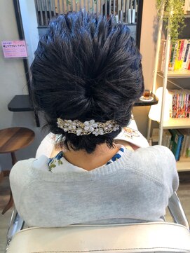 デイジー(Daisy) お呼ばれゆるふわまとめ髪アレンジ