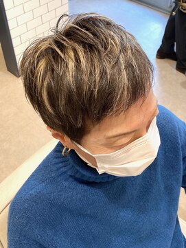 グラッシー センター北店(GLASSI) 【脱白髪染めハイライト】マニッシュショート★スモーキーグレー