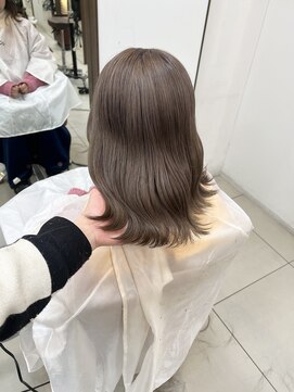 ソワンドゥブレス 大日店 (soin de brace) ミルクティーグレージュ