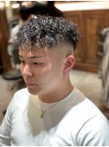 スキンフェード×ツイストパーマ