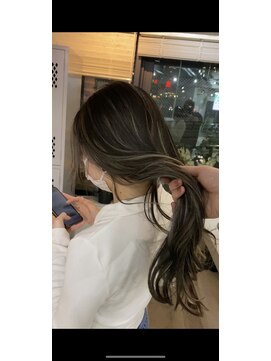 アポロ 横浜駅店(apollo) ハイライトバレイヤージュダブルカラーミルクティーベージュ