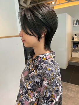 カフ(CAF) CAF松本/ウルフカット/カーキカラー/大阪/心斎橋