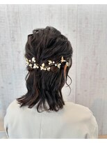 ヴィサージュ(VISAGE)&nbsp;ゆるふわハーフアップ