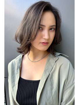 トルネード(TORNADO) 外国人風レイヤーボブダークアッシュ