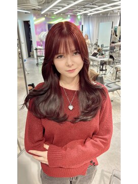 ユーフォリア 渋谷グランデ(Euphoria SHIBUYA GRANDE) 赤髪　ワインレッド　グラデーションカラー　韓国ヘア　YUKI