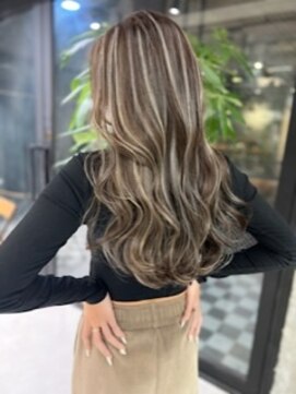 リュストル 町田(LUSTRE) 大人系ハイライト