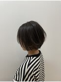 ショートスタイル　グレージュ　ハイライト　ローライト