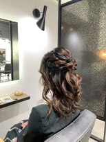 アリーズ シブヤ(ALLYS shibuya) ハーフアップアレンジ