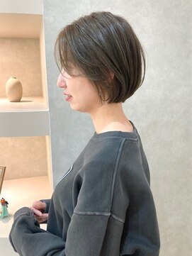 大人かわいい軽やかボブ