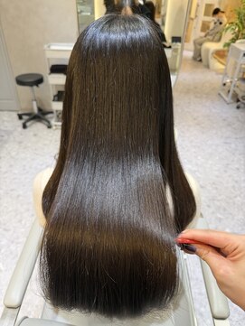 ジーナ 天神(Zina) [Zina福岡天神]髪質改善/黒髪/韓国ヘア/前髪/顔周り