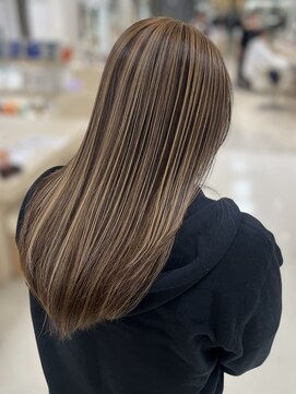 シャルムバイケンジ(Charm.by KENJE) 白髪染め/脱白髪染め/ハイライト/バレイヤージュ/白髪ぼかし