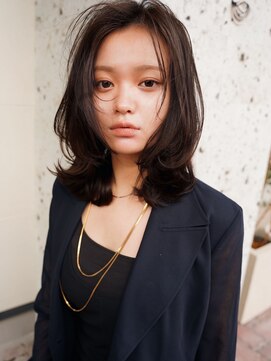 ユニ バイ ミリィ 四日市(uni by mily) 髪質改善アッシュカラー×外ハネミディアムレイヤー