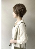 ダスク 武蔵小杉(dusk)&nbsp;頭の形を綺麗に見せる丸みマッシュショート × 柔らかベージュ