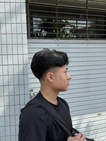 ザ クラン バイ ヘッドライト 仙台長町店(THE CLAN by HEADLIGHT)&nbsp;【フェードカット】センターパート/ロースキンフェード/仙台長町