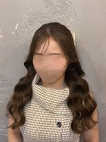 エフェ(effet)&nbsp;耳出さないハーフアップ