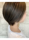 オリーブベージュ